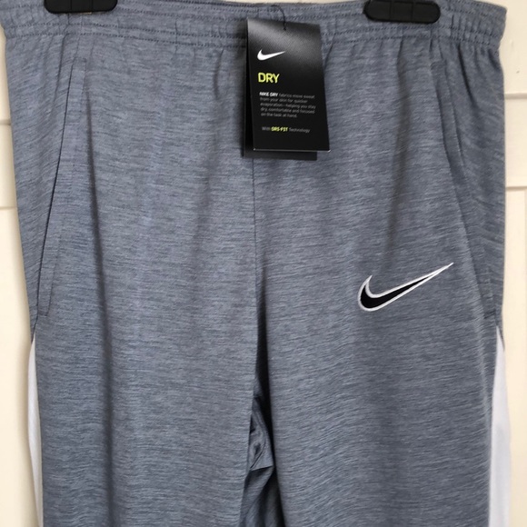 NWT NIKE DRI-FIT - Picture 2 of 6
